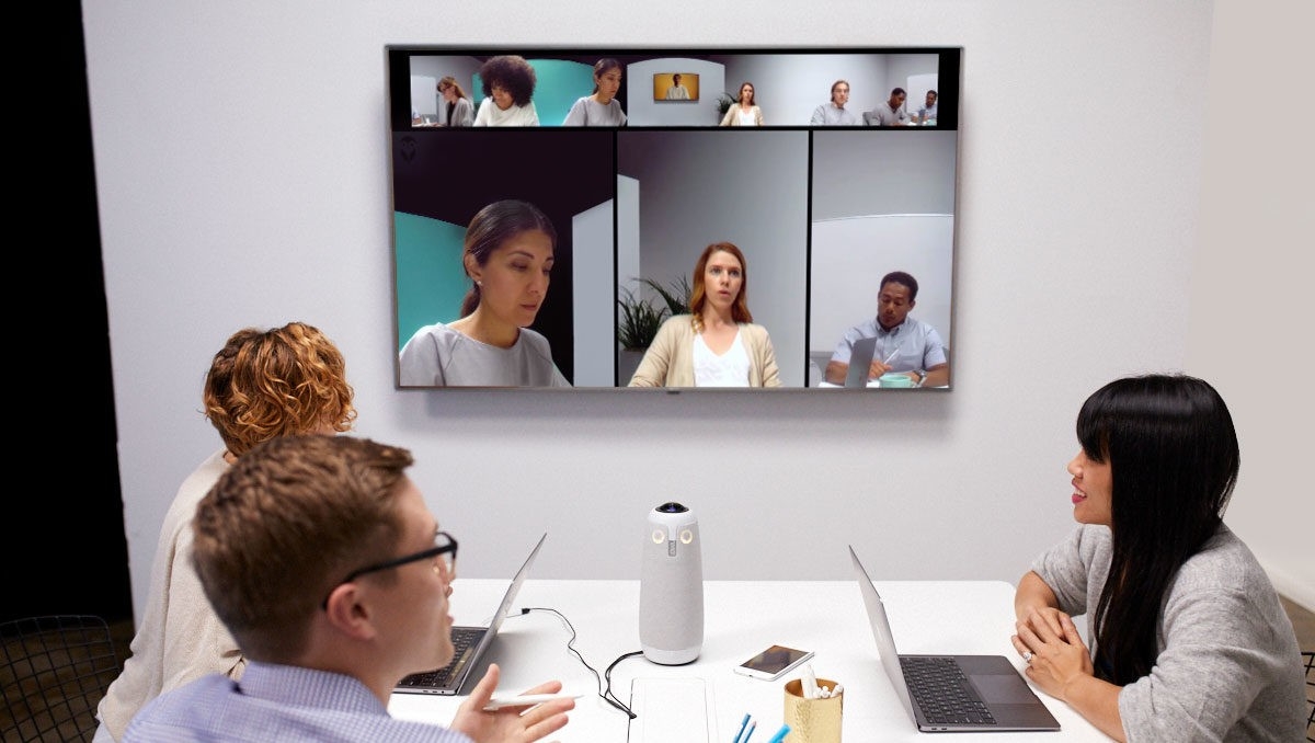 An image showing how Meeting Owl hardware works in a meeting room